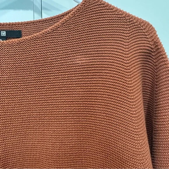 Uniqlo Women's Sweater - Brown - Picture 6 of 8